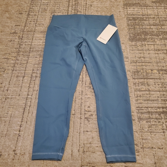 New Lululemon Tights - Picture 5 of 7